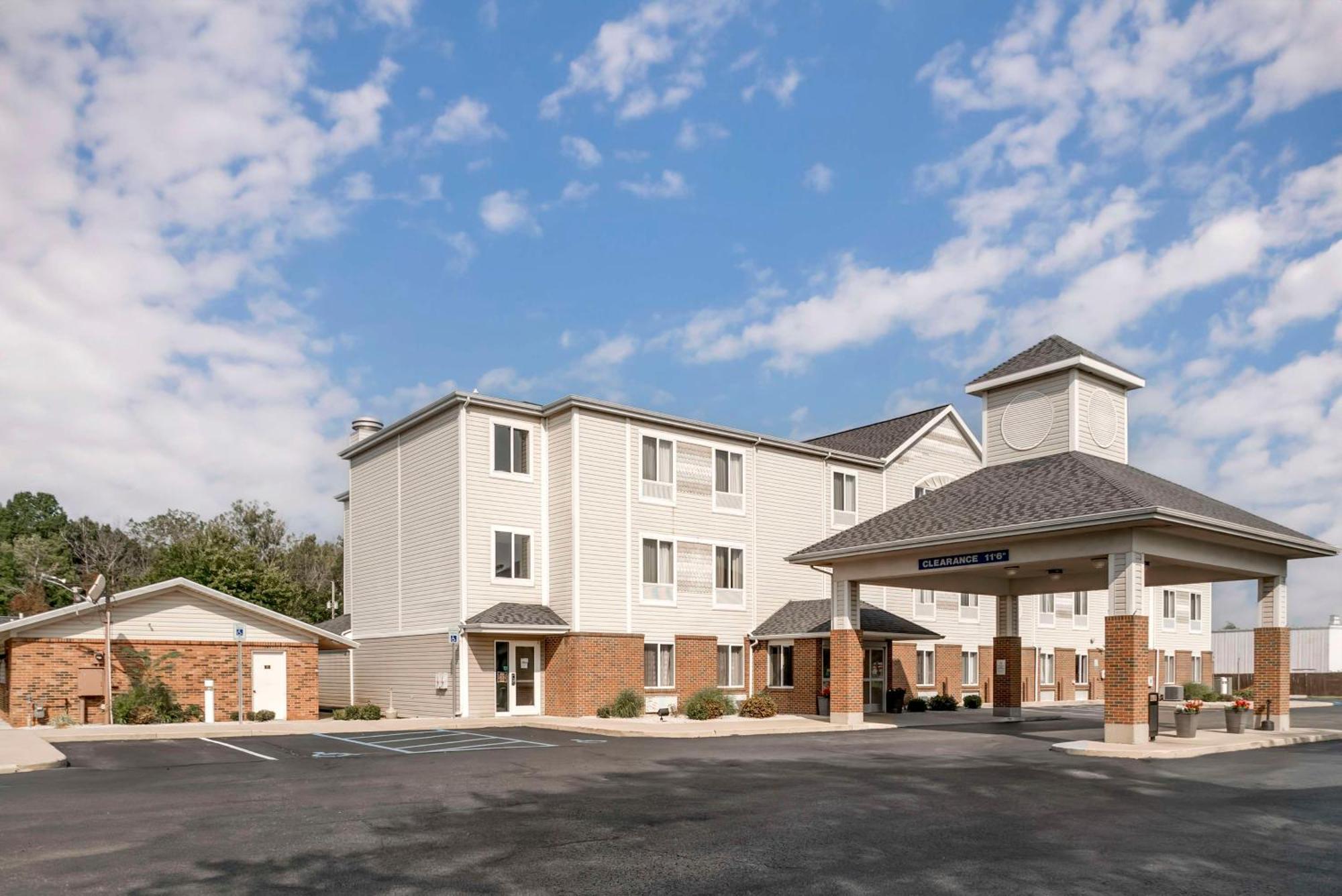 Best Western Beacon Inn Grand Haven Zewnętrze zdjęcie