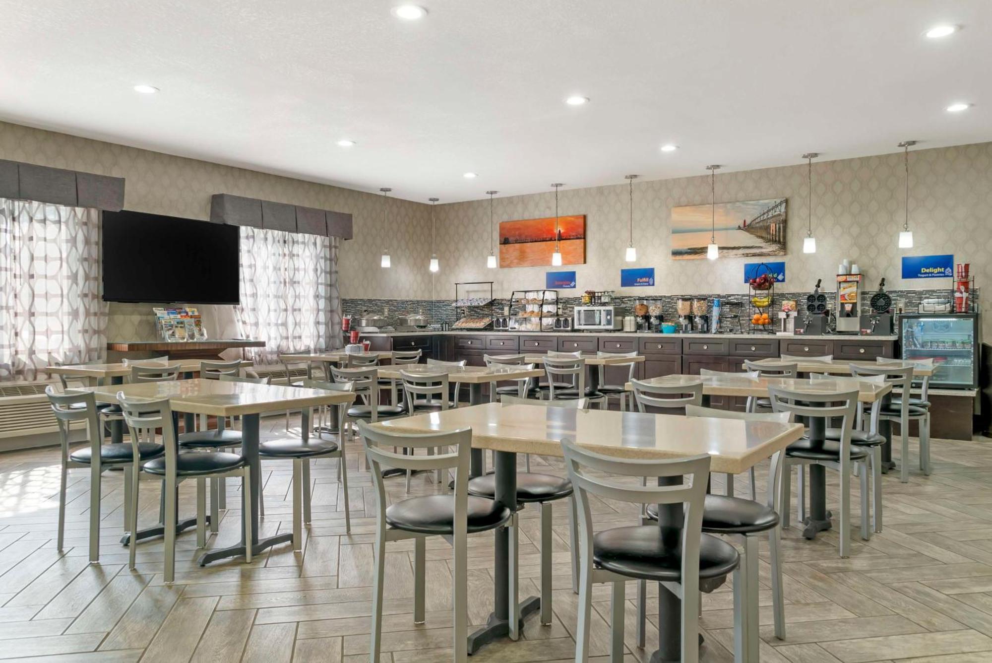 Best Western Beacon Inn Grand Haven Zewnętrze zdjęcie