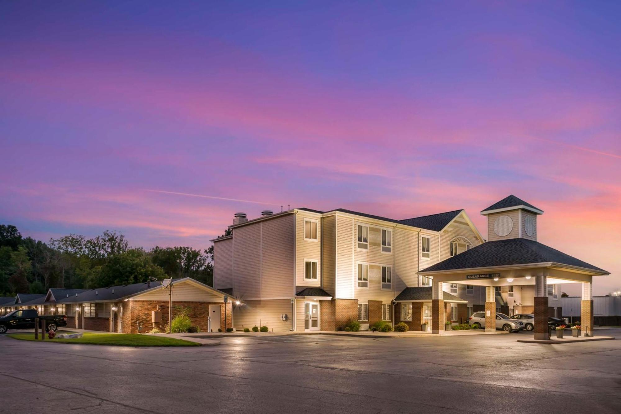 Best Western Beacon Inn Grand Haven Zewnętrze zdjęcie